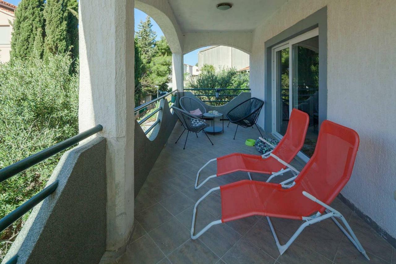 Superstar Apartment Жаборич Екстериор снимка