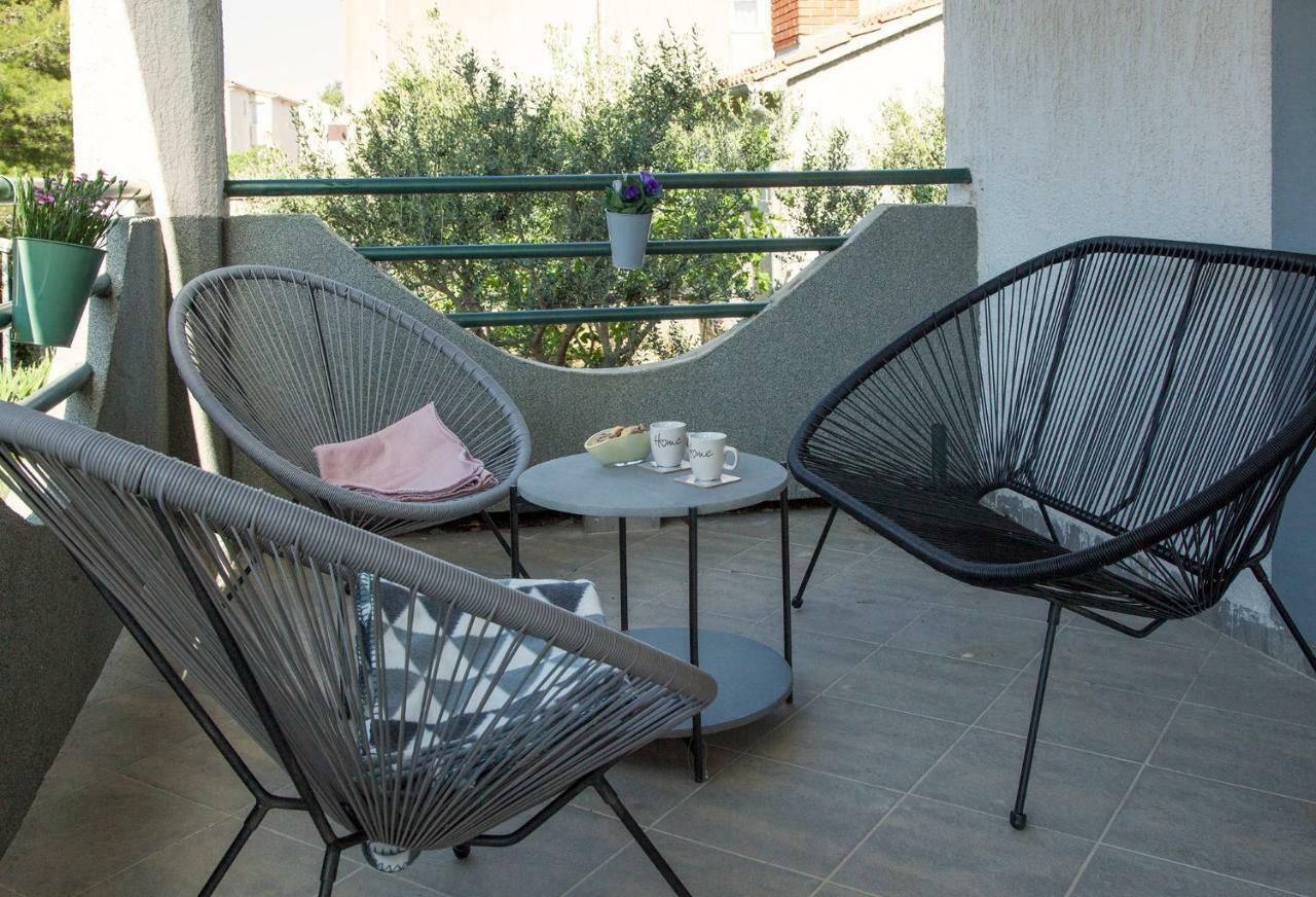 Superstar Apartment Жаборич Екстериор снимка